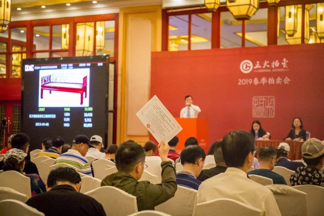 紫檀大四件柜4200萬落槌，新黃花梨明式家具收藏勢頭強勁！